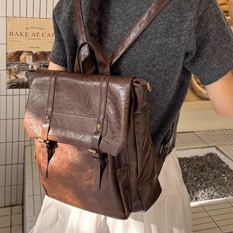 حقيبة ظهر نسائية كاجوال من جلد - مراجعة Leather Backpack Vintage وسعره
